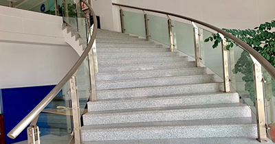 不銹鋼立柱的應(yīng)用中的幾個要點(diǎn)